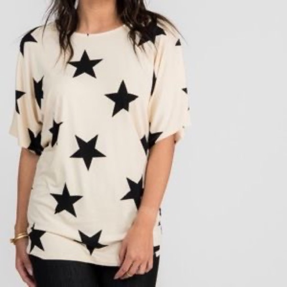 Agnes & Dora Dolman Top Cream Black Stars size Small